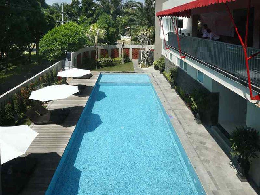 Grand Cakra Hotel Malang Exterior foto